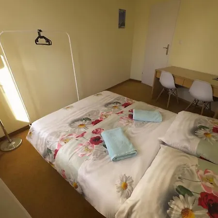 Apartment 10q- Z6 602b