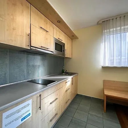 Apartment 10q- Z6 602b *